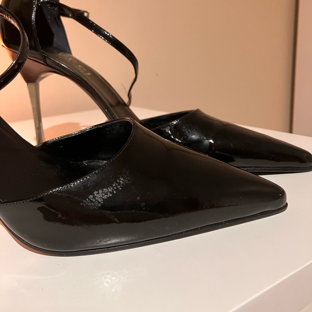 Authentic Gucci heels size 8 - Picture 2 of 7